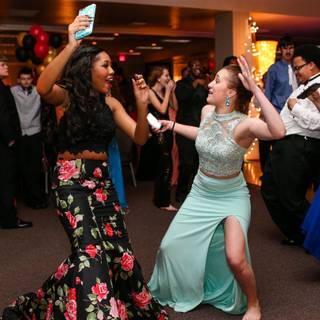 Prom dance wallpaper