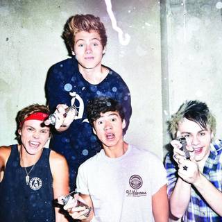 5 Seconds of Summer laptop wallpaper