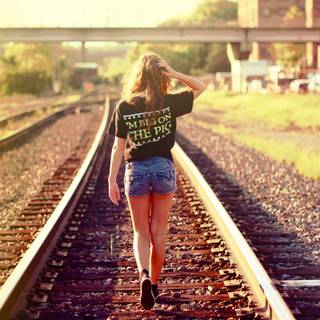 Walk women wallpaper