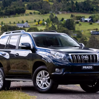 Toyota Prado 2021 wallpaper