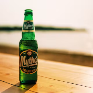 4k beer bottle wallpaper