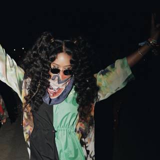 H.E.R. singer wallpaper