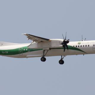De Havilland Canada Dash 8 wallpaper