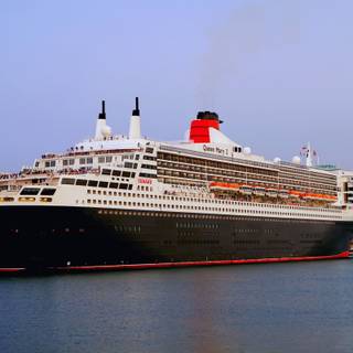 Queen Mary ship wallpaper