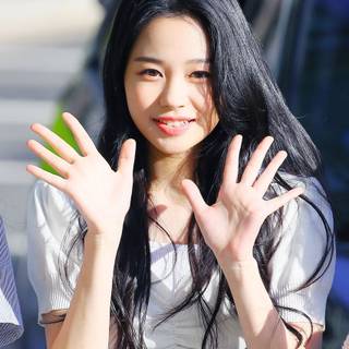 Jihan Weeekly wallpaper