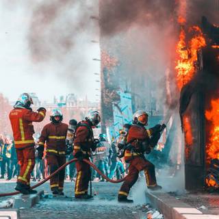 Fire fighting wallpaper