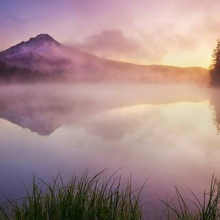 Relaxing mountain wallpaper