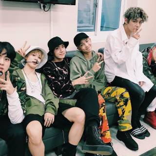 BTS cute laptop wallpaper