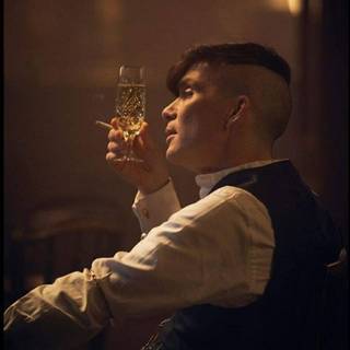 Tommy Shelby smoking wallpaper