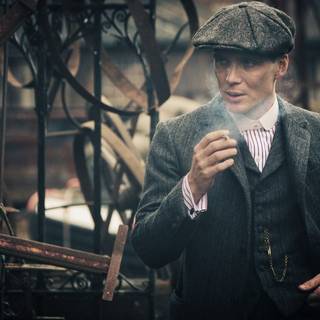 Tommy Shelby smoking wallpaper