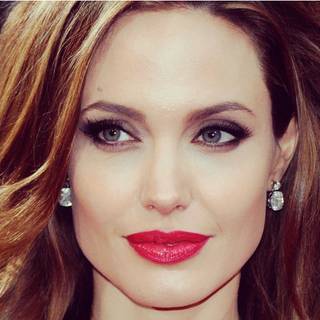 Angelina Jolie 2021 wallpaper