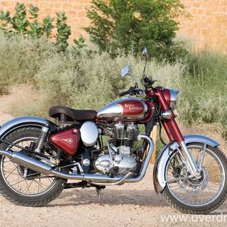 Royal Enfield Classic 500 Chrome wallpaper