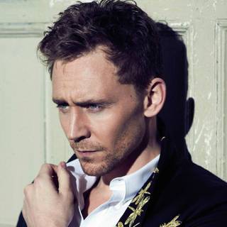 Tom Hiddleston desktop wallpaper