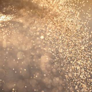 Glittery D wallpaper