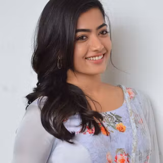 Rashmika Mandana 4k mobile wallpaper