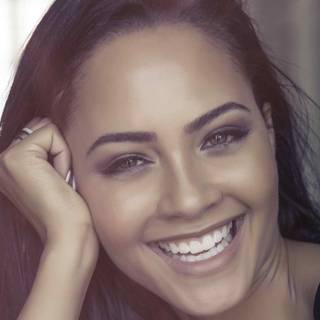 Smile girl 4k wallpaper