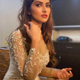 Pranutan Bahl wallpaper