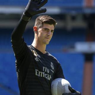 Thibaut Courtois 2021 wallpaper