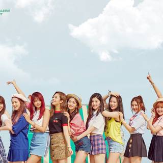 Wee Woo Pristin wallpaper