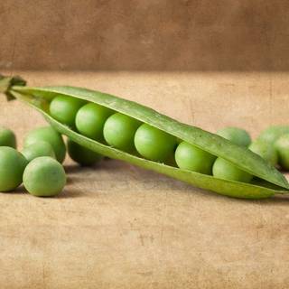 Green peas wallpaper