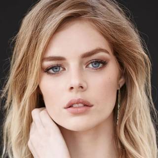 Scarlett Samara Weaving wallpaper