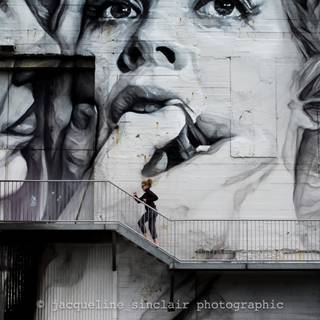 Women arts wallpaper