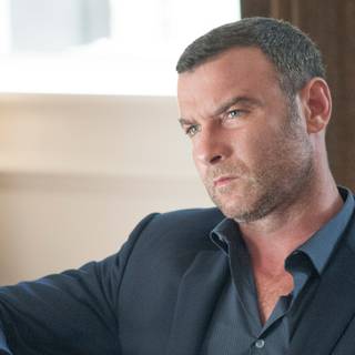 Liev Schreiber wallpaper