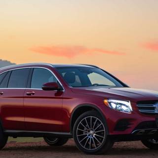 Mercedes Benz GLC 2021 wallpaper