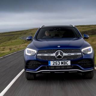 Mercedes Benz GLC 2021 wallpaper