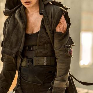 Milla Jovovich 4k wallpaper