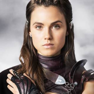 Poppy Drayton wallpaper