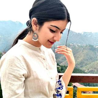 Pratibha Ranta wallpaper