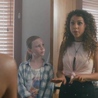 Workin' Moms wallpaper