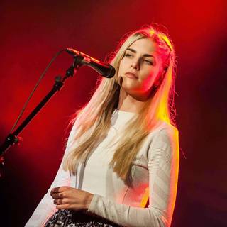 London Grammar wallpaper