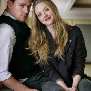 Dear John Amanda Seyfried and Channing Tatum wallpaper