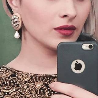 Aparna Dixit mobile wallpaper