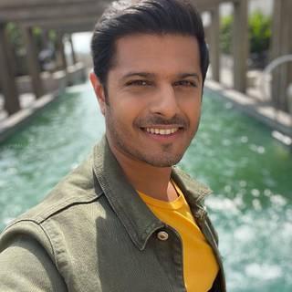 Neil Bhatt phone wallpaper