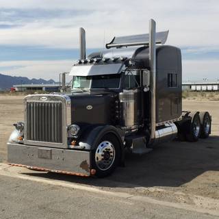 Peterbilt 379 wallpaper
