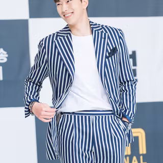 Yoon Hyun-min wallpaper