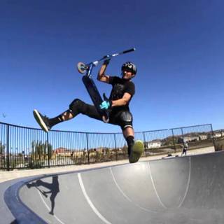 Raymond Warner wallpaper