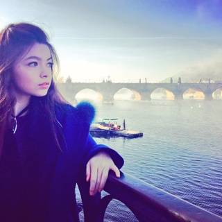 Nikki Hahn İkinci Şans wallpaper