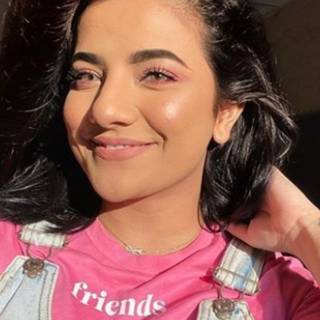 Mrunal Panchal wallpaper