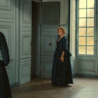 HD Portrait of a Lady on Fire wallpaper