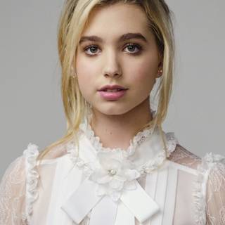 Lilia Buckingham wallpaper