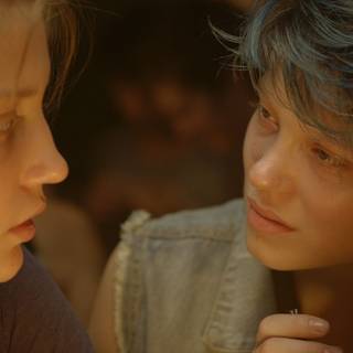 Léa Seydoux Blue Is The Warmest Color wallpaper