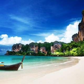 Summertime beach wallpaper