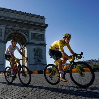 Pogacar Tour de France Champion 2021 wallpaper