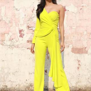 Kiara Advani HD mobile wallpaper