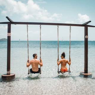 Happy summer couple wallpaper