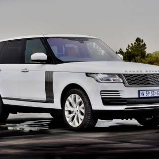 Range Rover Vogue 2021 wallpaper